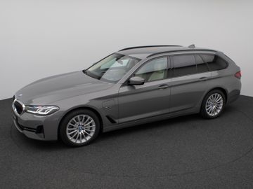 Fahrzeugabbildung BMW 530e xD Kamera Laser HUD DAB HiFi AHK ACC Komfor