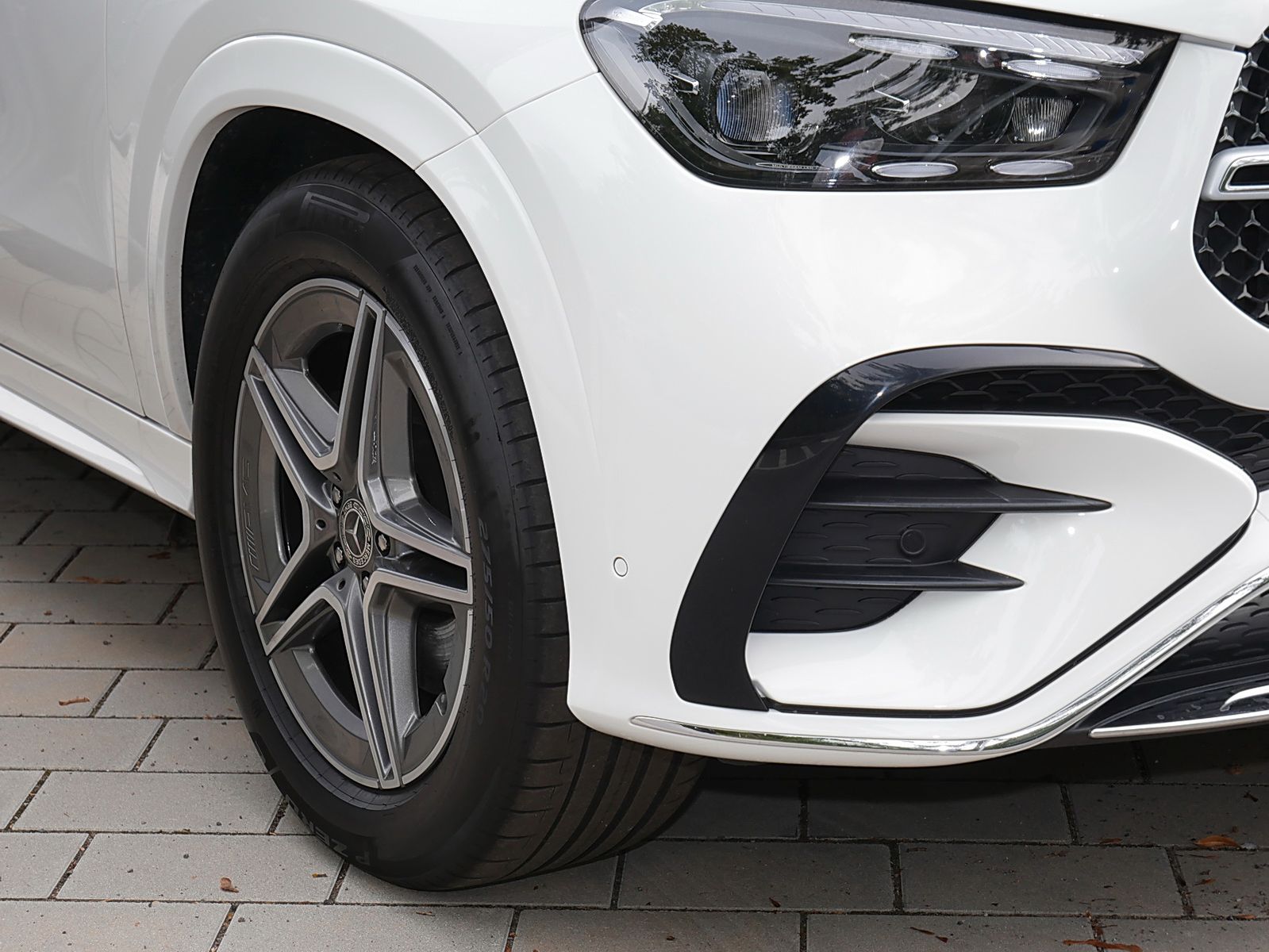 Mercedes-Benz GLE 300 d 4M Coupé AMG DIST AHK MASSAGE SITZKLIM foto 4