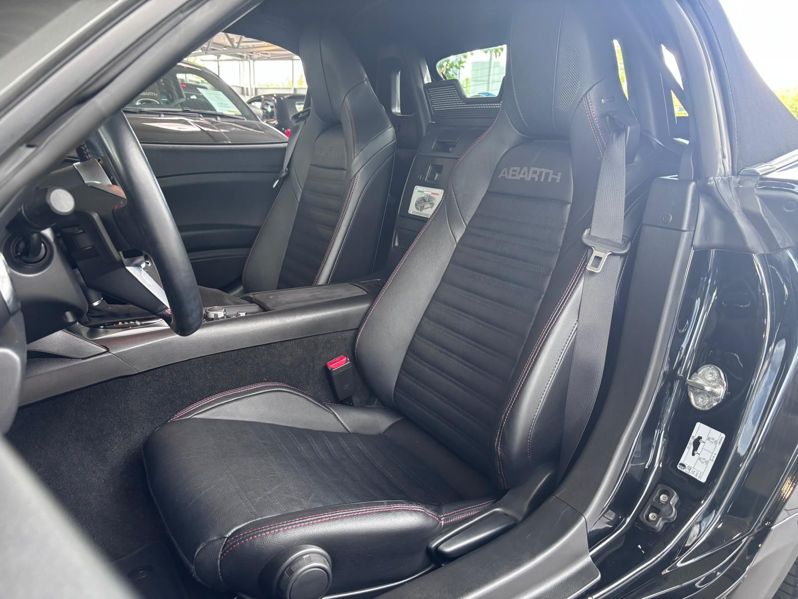 Fahrzeugabbildung Abarth 124 Spider  Navi KLIMA LEDER ALU Sitzheizung