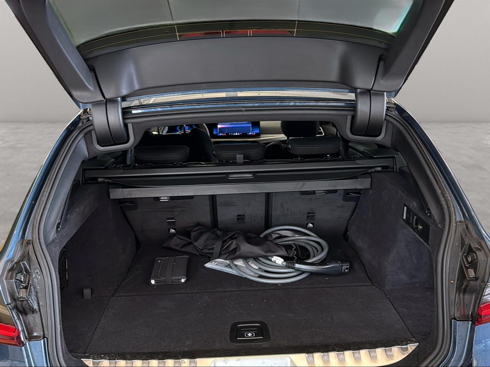 BMW 330 - Bild 15