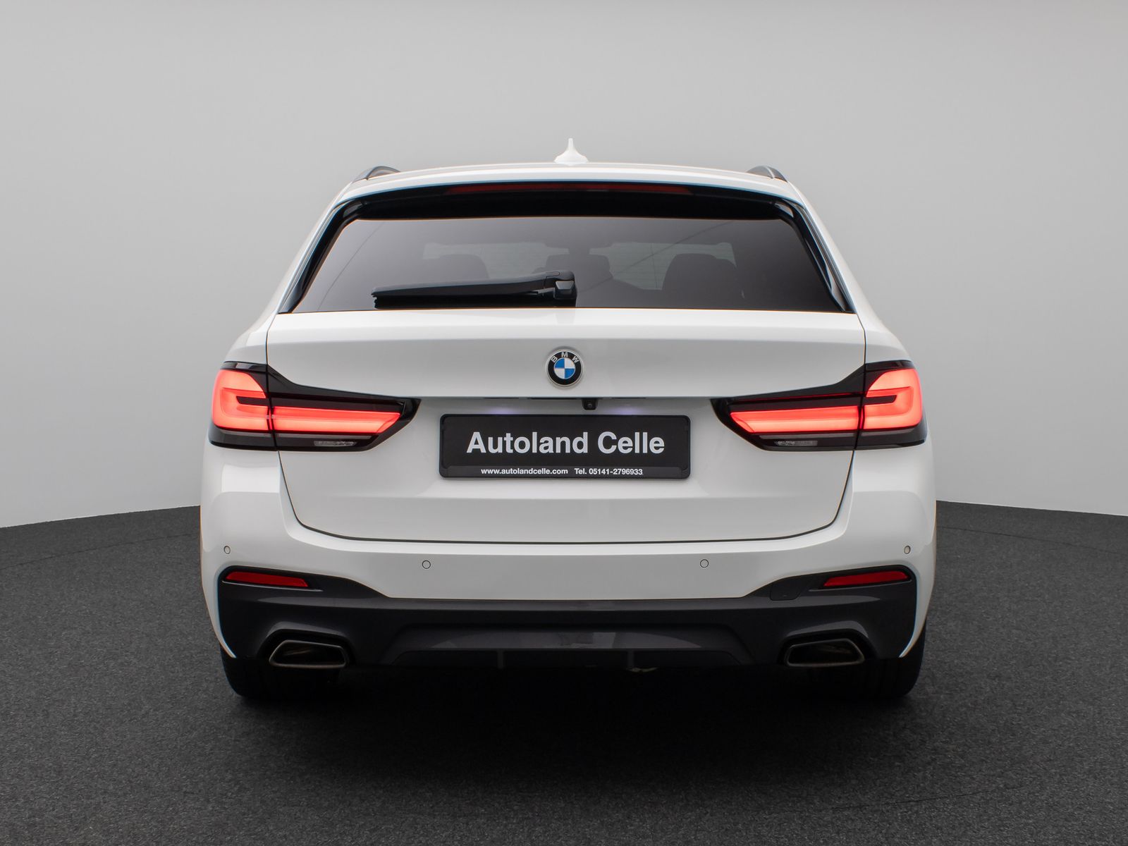Fahrzeugabbildung BMW 530d xD M Sport Panorama Laser 360°HUD DAB H/K