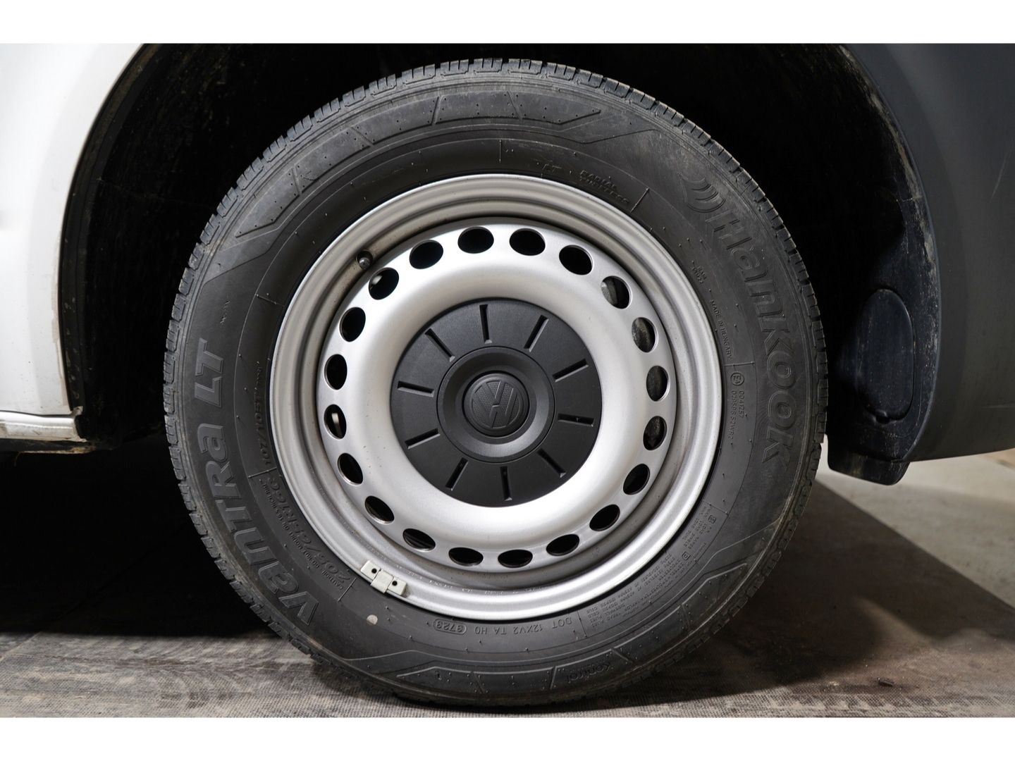 Volkswagen T6 Transporter - Bild 11