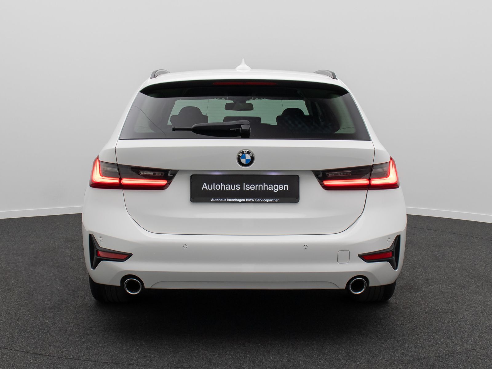 Fahrzeugabbildung BMW 320d HUD DAB Laser PDC DrivAssist Komfort Alarm