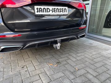 Mercedes E 220 - 11