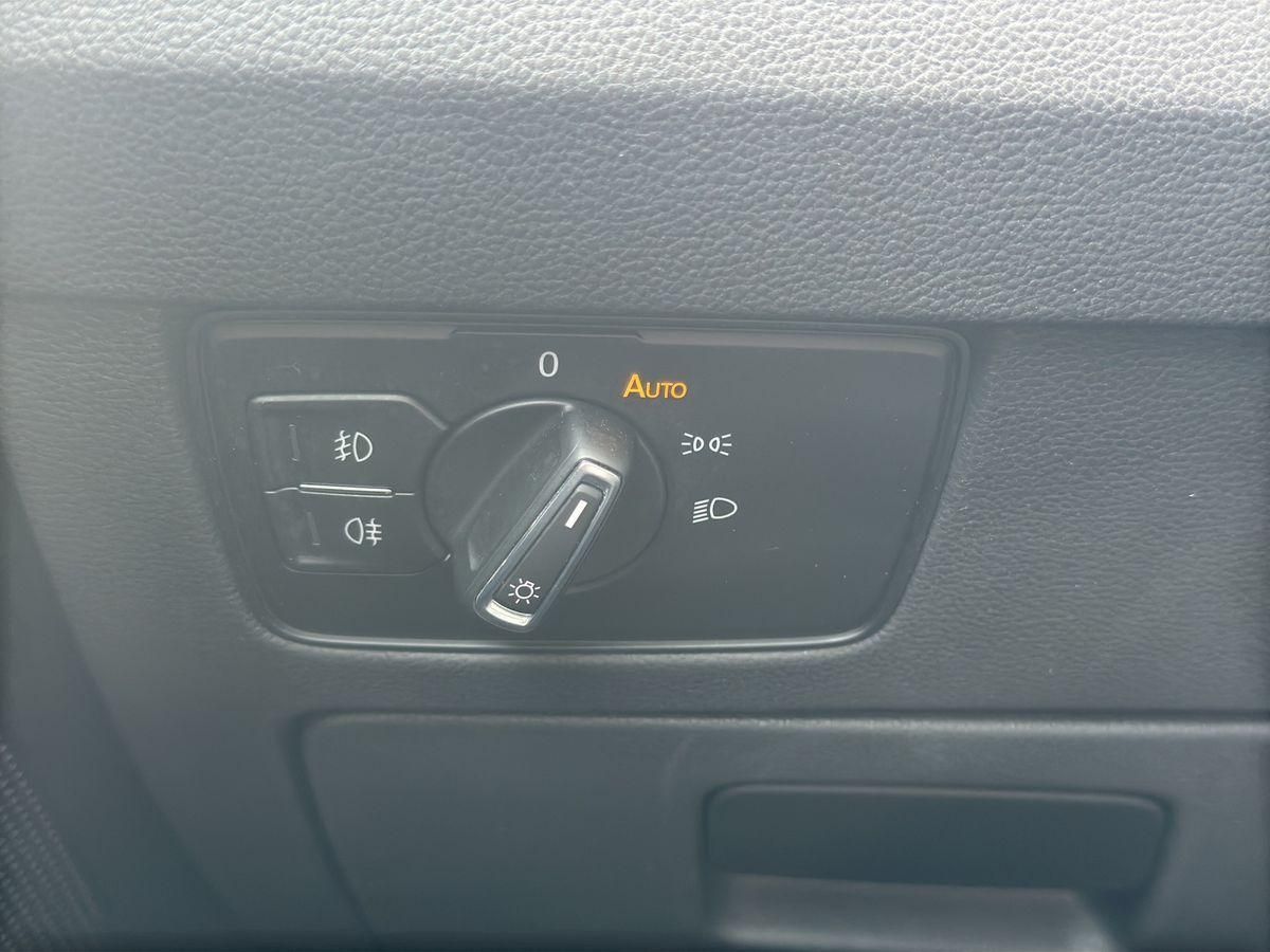 Passat Variant Business 2.0 TDI DSG RFK ACC NAVI