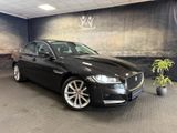 Jaguar XF 25t Portfolio AWD Pano Business Meridian 1.Hd - Jaguar XF aus 2017