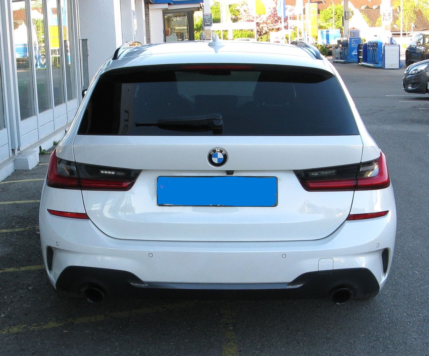 BMW 320  Touring 320 d M-Sport*Hybrid*Kamera*Navi* foto 5