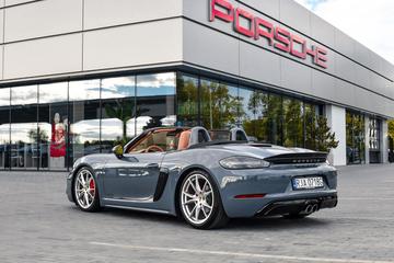 2017 Porsche BOXSTER 照片 2