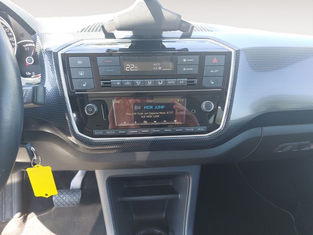 Fahrzeugabbildung Volkswagen e-up CCS-Ladedose Sitzheizung,Climatronic,DAB