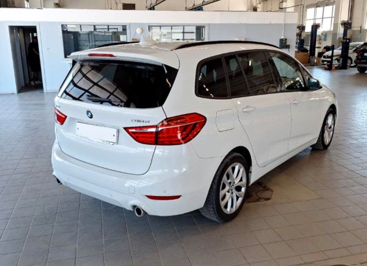 BMW Bmw 2er Active Tourer 218d xDrive Advantage aut. imagem 3