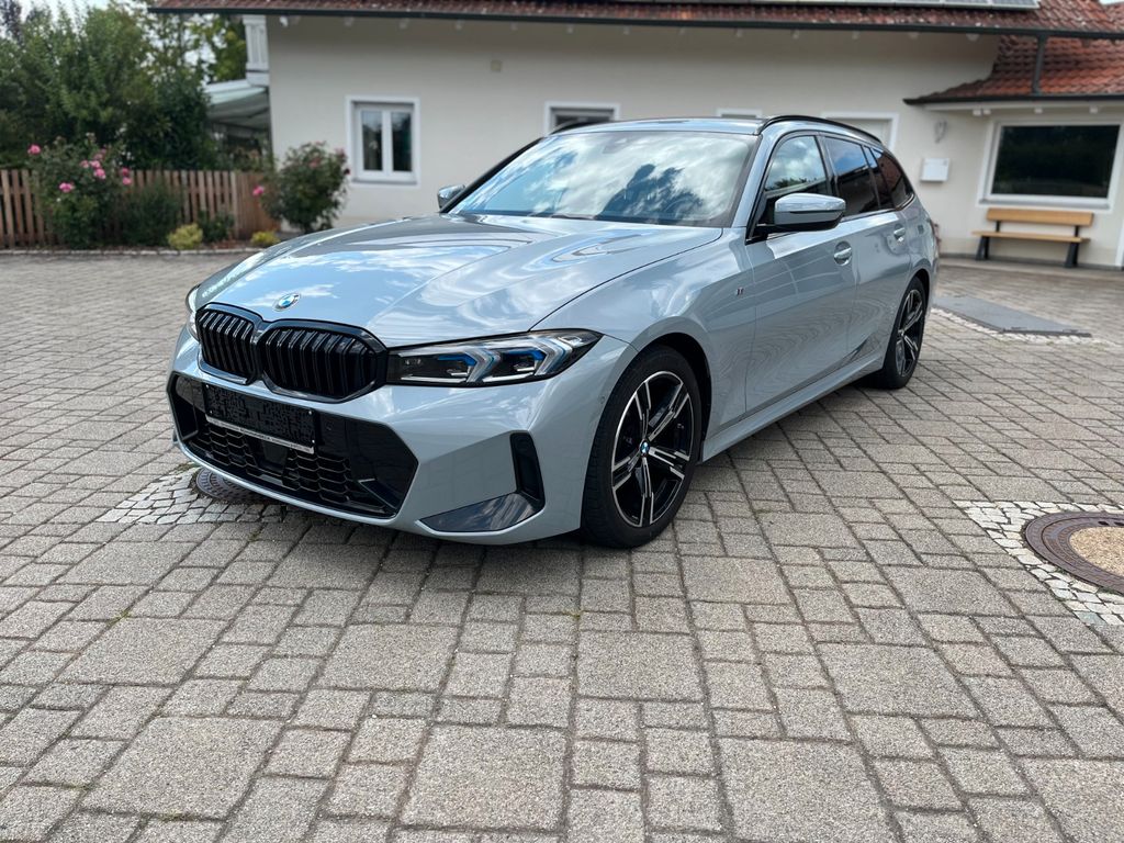 Image of BMW 320