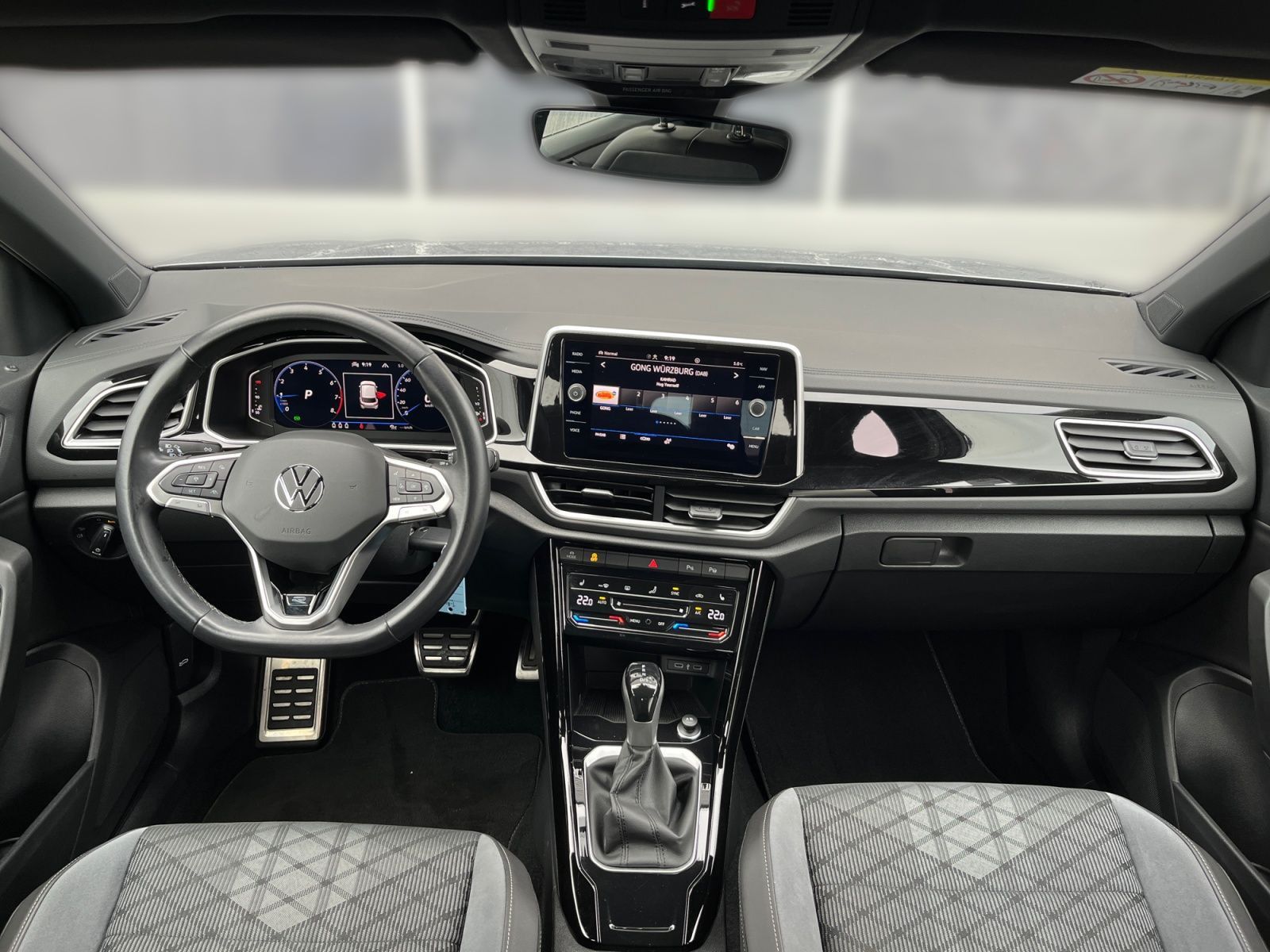 Volkswagen T-Roc - Bild 11