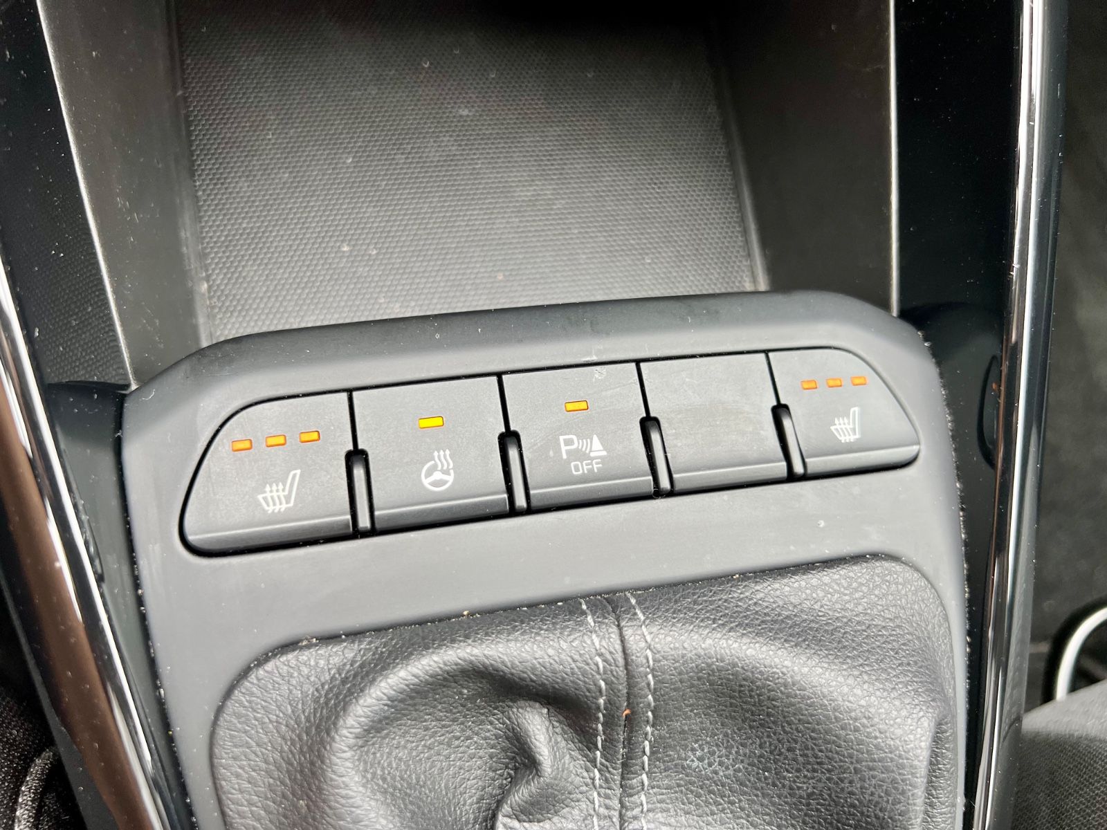 KIA Stonic Vision AAC GZJR CARPLAY SHZ PDC