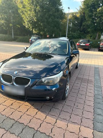 BMW E60 520i