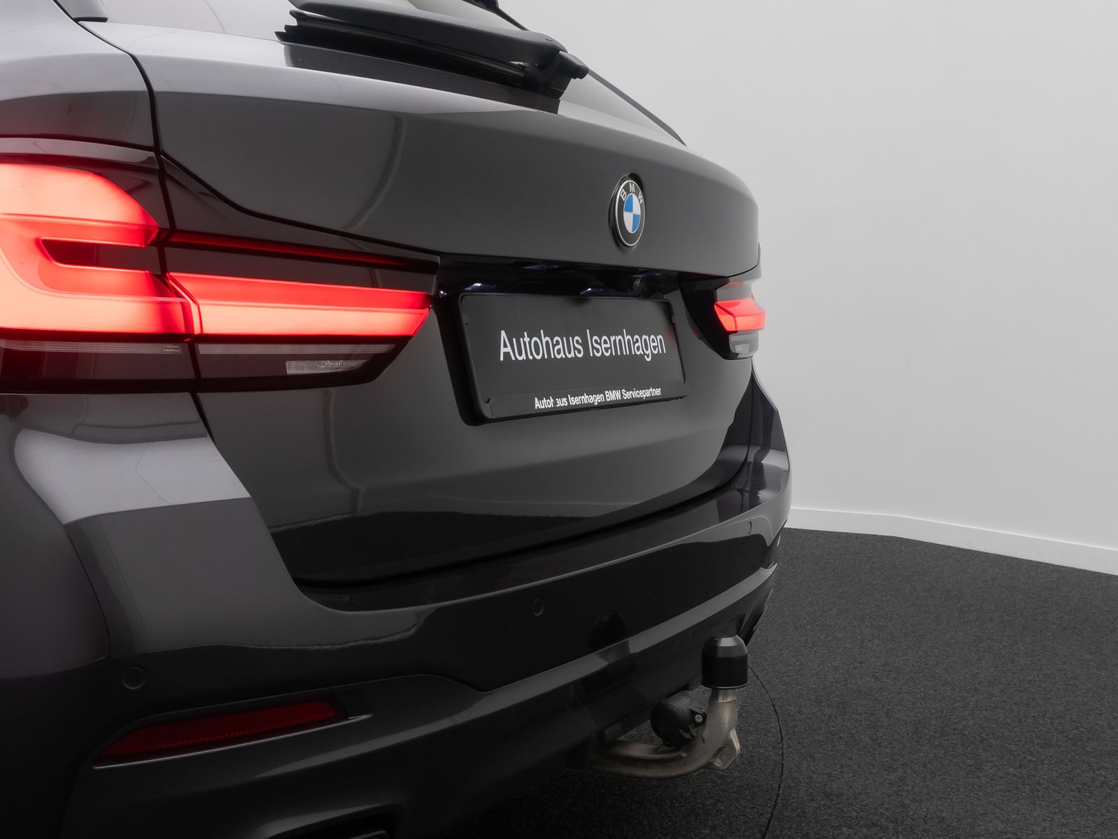 Fahrzeugabbildung BMW 520d xD M Sport Panoram Kamera Laser HUD H/K 19"