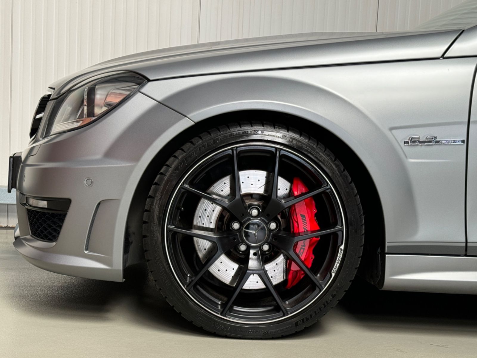 Fahrzeugabbildung Mercedes-Benz C 63 AMG T Edition 507