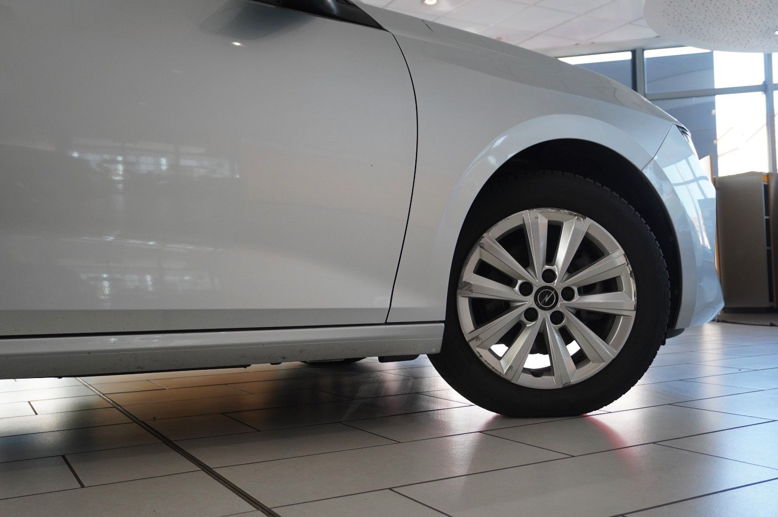 Fahrzeugabbildung Opel Astra L ST 1.2T ENJOY NAVI/LED/KAMERA/VIRT/DAB+