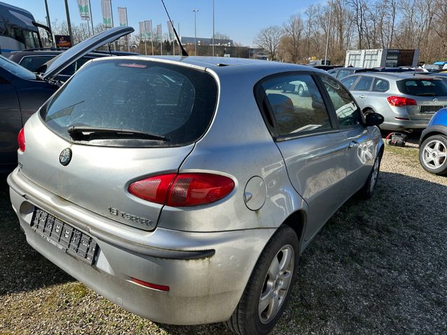 Alfa Romeo ANDERE 147 1.6 T.Spark Progression