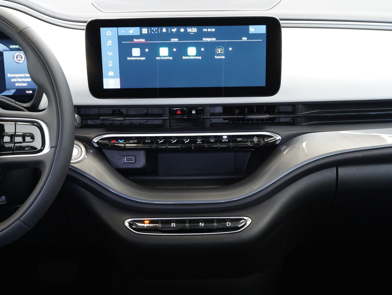 Fahrzeugabbildung Fiat 500e 87KW/42kWh/DC-LADEN/CARPLAY/DAB/SOH/KAMERA