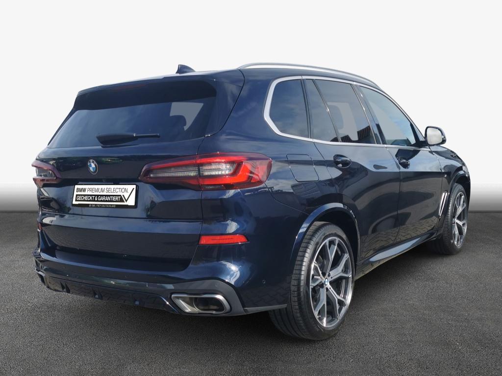 BMW X5 M50