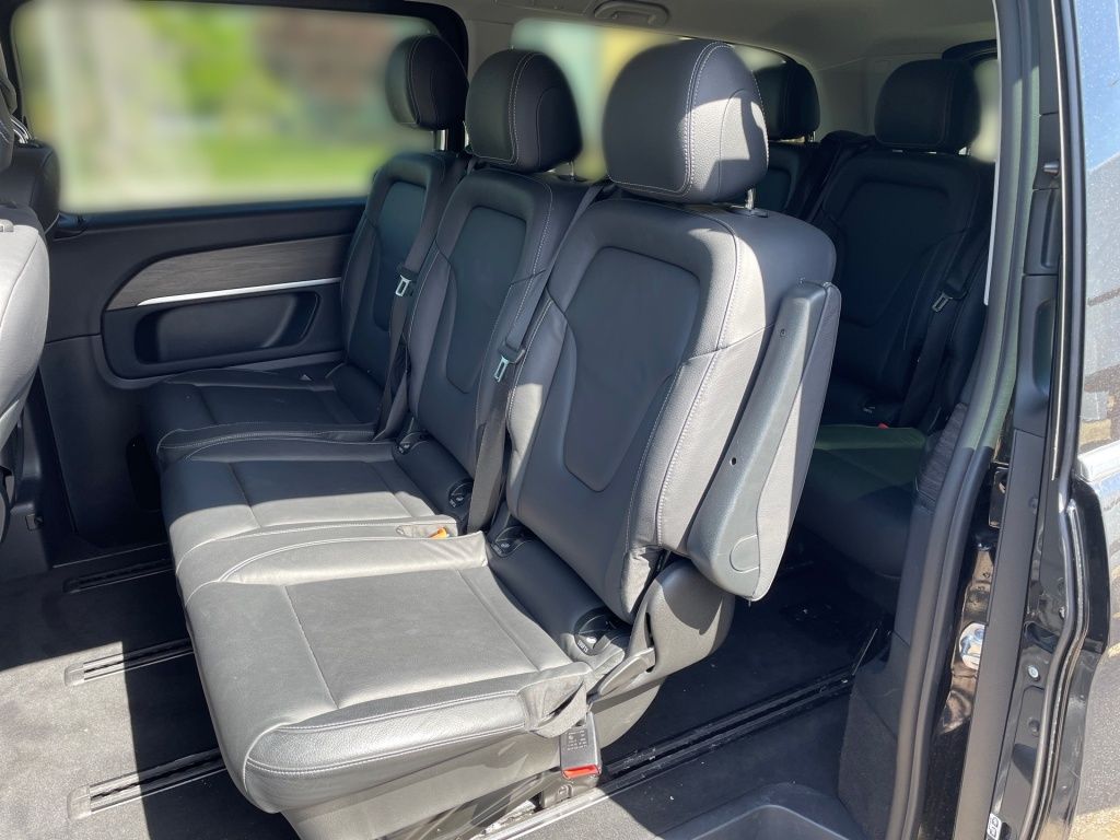 Fahrzeugabbildung Mercedes-Benz V 300 d AV/Extralang 4x4 STHZ, AHK, 360°, SHZ
