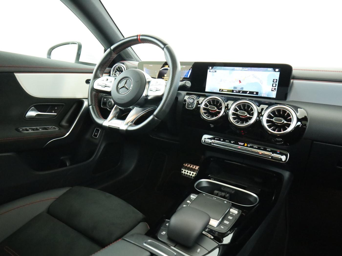 Mercedes-Benz CLA 35 AMG 4M SB *Pano*Multibeam*HUD*Distr*360°*