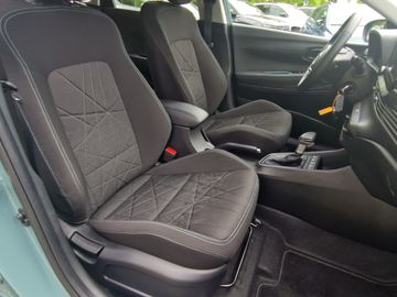 Hyundai BAYON 1.0 T-GDI Intro Edition (101PS) Automatik