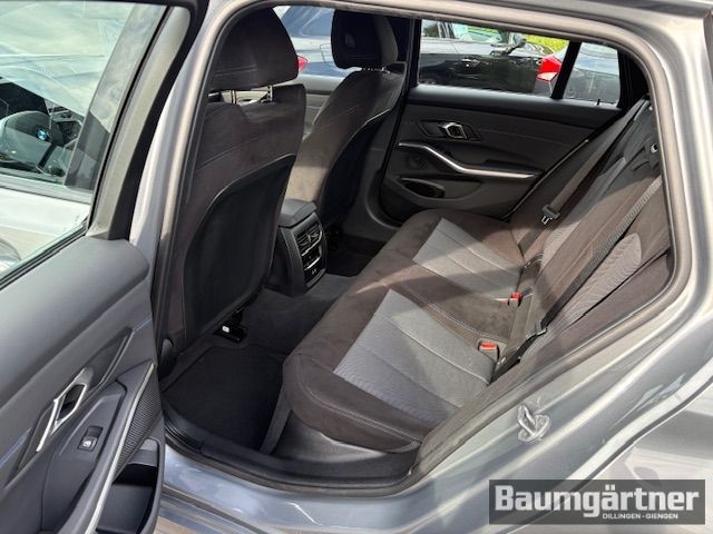 Fahrzeugabbildung BMW 330 i xDrive M-Sport Touring Kamera/ACC/Sitzh.