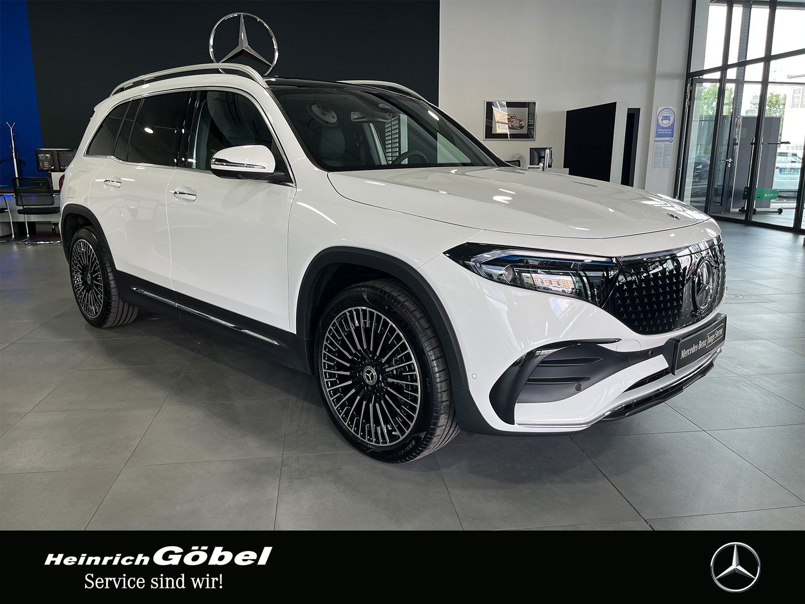Fahrzeugabbildung Mercedes-Benz EQB 350 4M AMG+PANO+HUD+360°+CARPLAY+MEMORY+