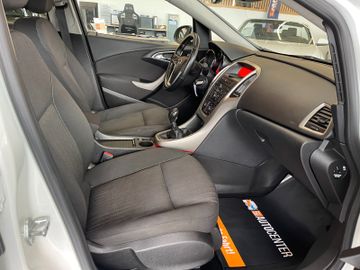 MYAUTOCENTER – Gebraucht- und Jahreswagen mit Werkstattservice in Pfaffenhofen Opel Astra J Sports Tourer Design Edition *PDC*Klima*