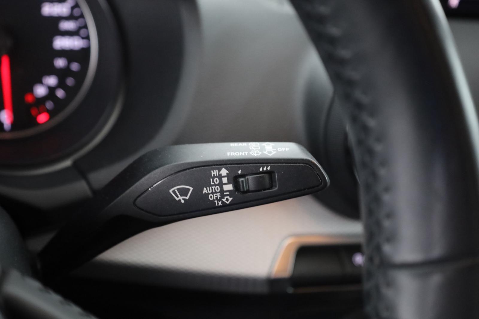 Audi Q2 1.0 TFSI Ultra Navi Sitzheizung Bluetooth USB