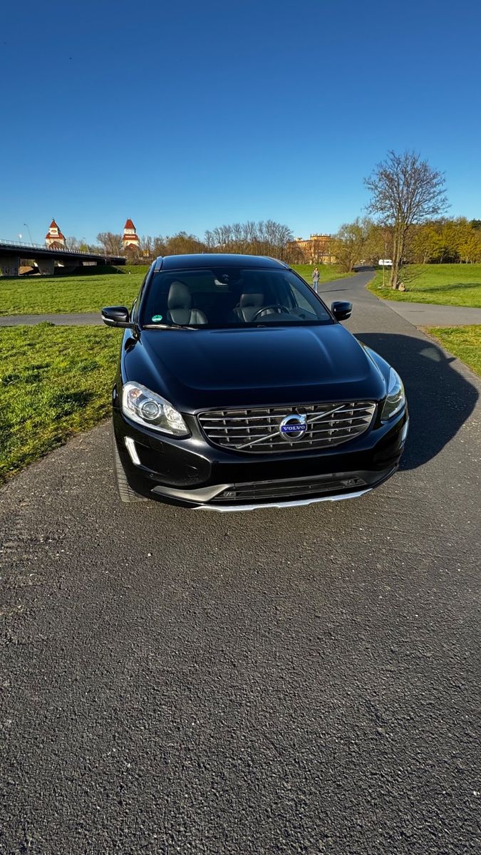 VOLVO XC 60
