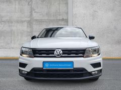 Fahrzeugabbildung Volkswagen Tiguan 2.0 TDI DSG 4M IQ.DRIVE AHK PANO ACC