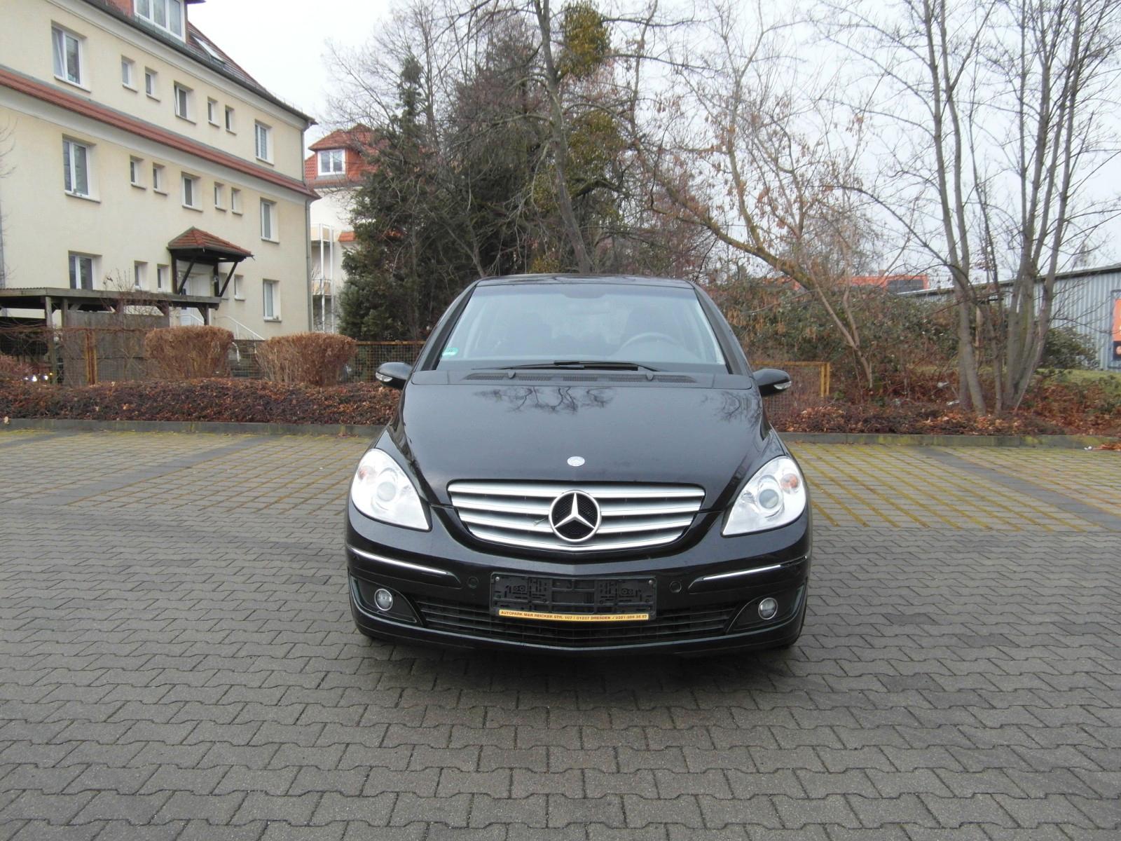 Mercedes-Benz B 200