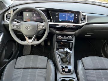 Opel Grandland 1.2 T GS NAVI Winterpaket Matrix LED