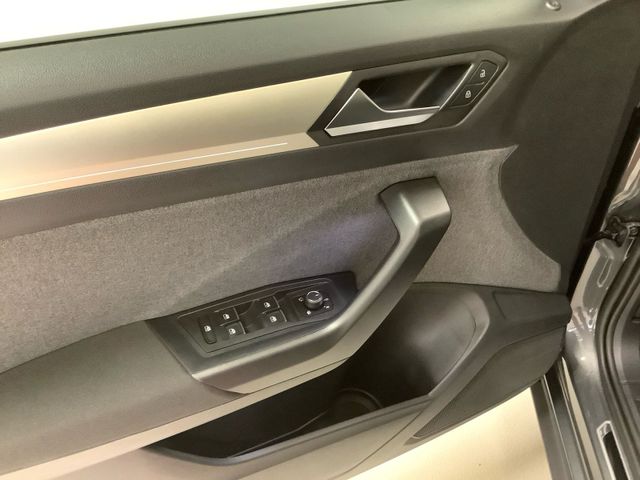 T-ROC MOVE 1.5 TSI DSG  LED, NaviACC, SHZ