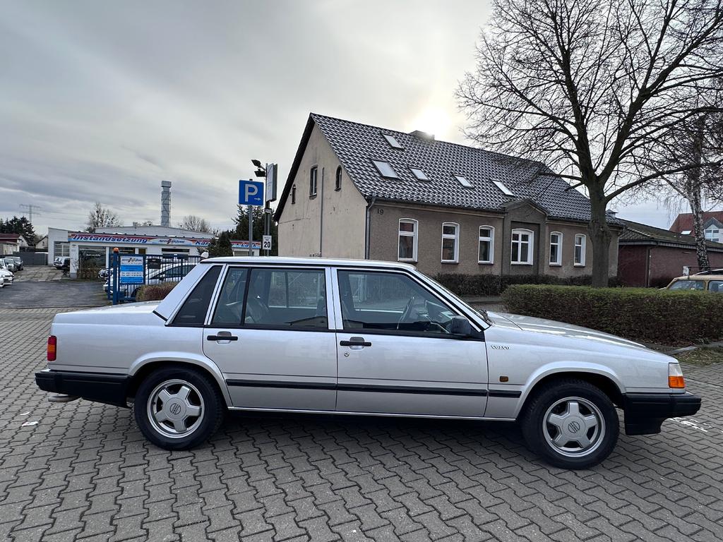 Volvo 740