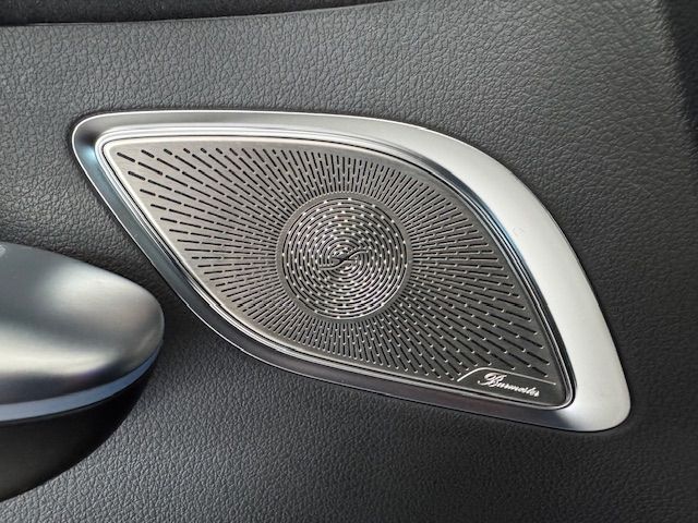 EQE 350+ SUV AMG Line Premium Pano AHK Memory 36