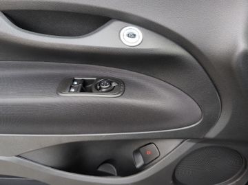 Fiat 500e Red 42kw Kam.+KeyLess+SHZ+PDC+SoundSys+AUT