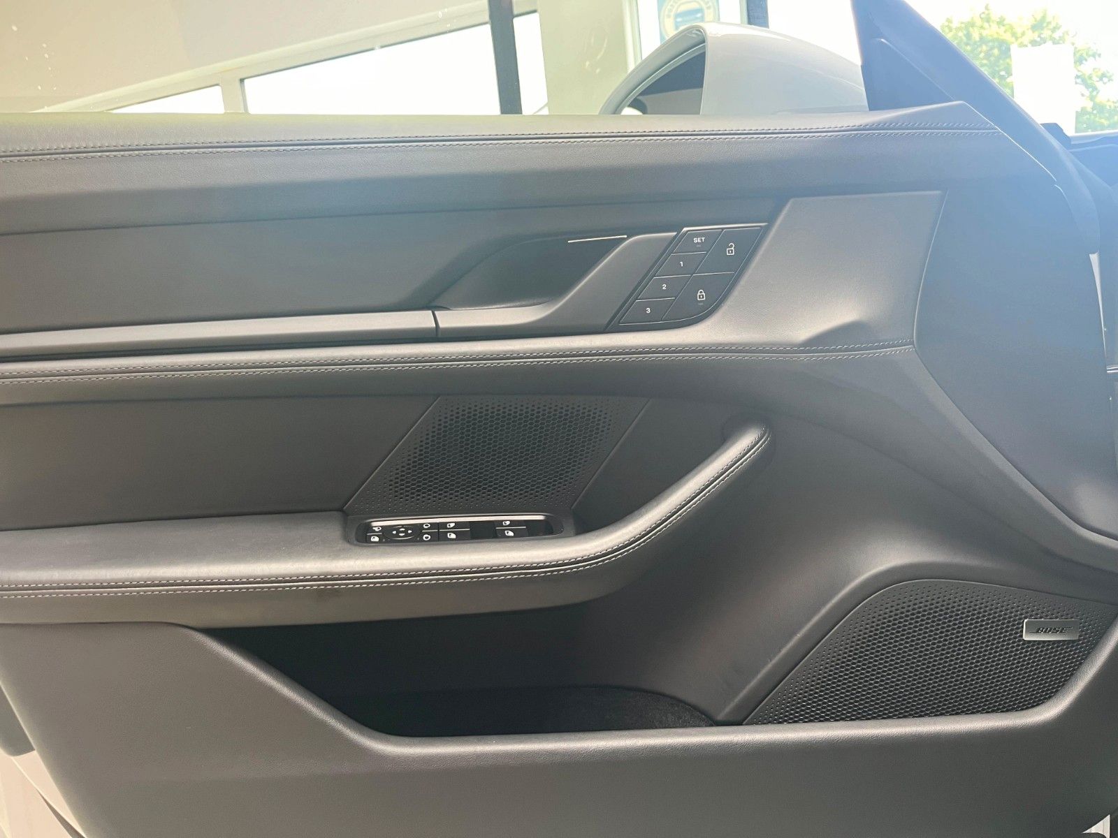 Fahrzeugabbildung Porsche Taycan 4S Plus*Chrono*Apprvd.*Pano*360°*HUD*Bose