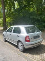 Skoda Fabia Comfort 1,4 TÜV-Automatik-fahr... - Skoda Fabia aus 2002: Comfort