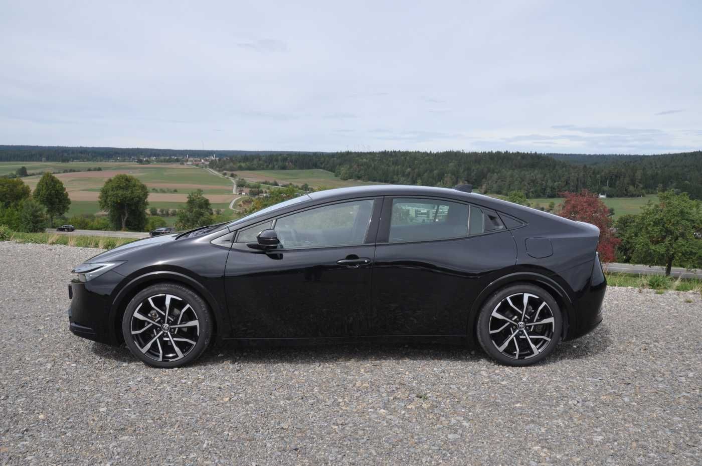 Toyota Prius Plug-In Hybrid Executive imagem 2