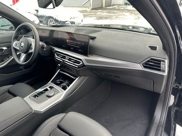BMW 320d xDrive Limousine M Sportpaket HK HiFi DAB