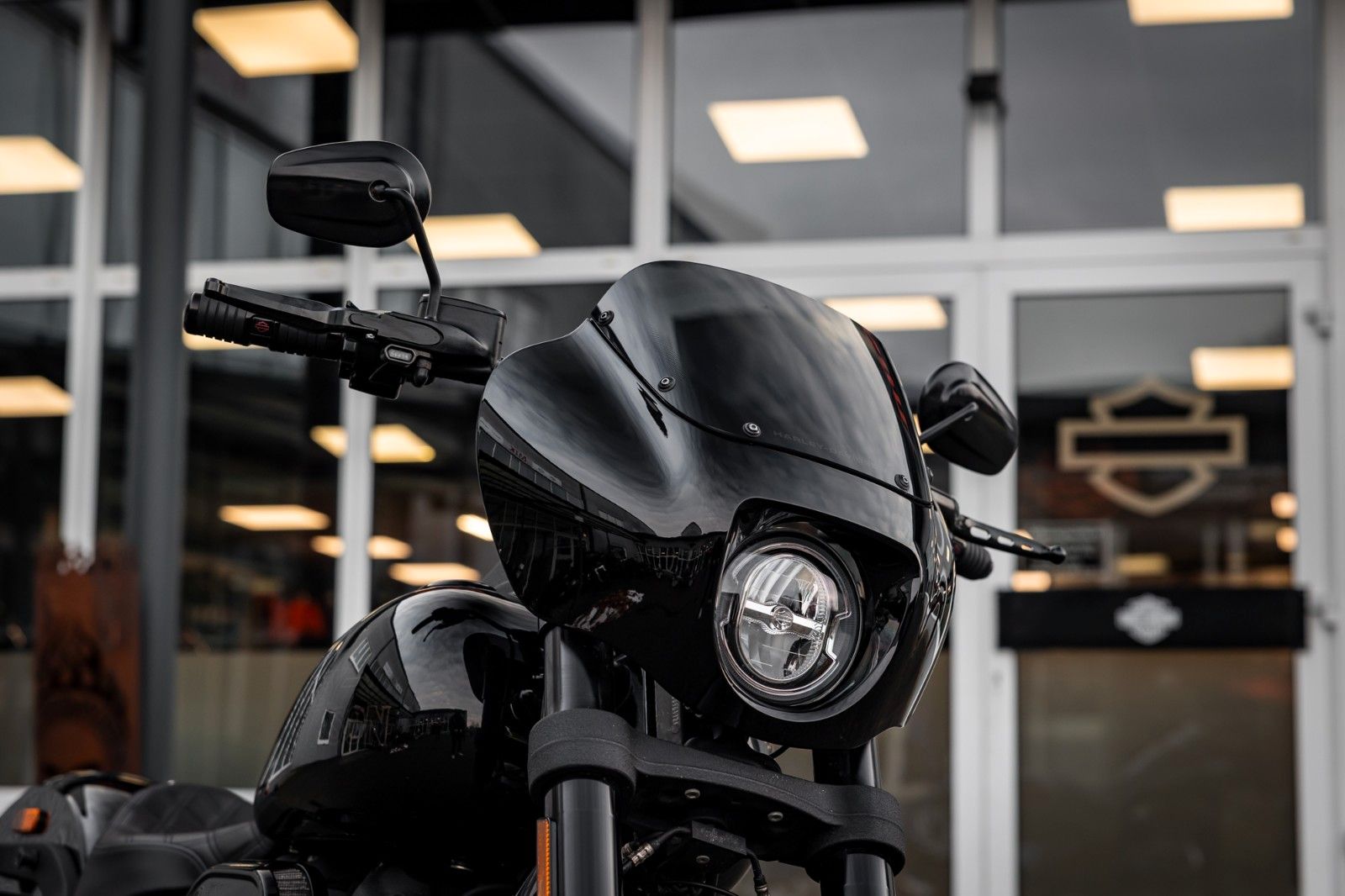 Fahrzeugabbildung Harley-Davidson LOW RIDER S FXLRS CLUBSTYLE - Jekill & Hyde