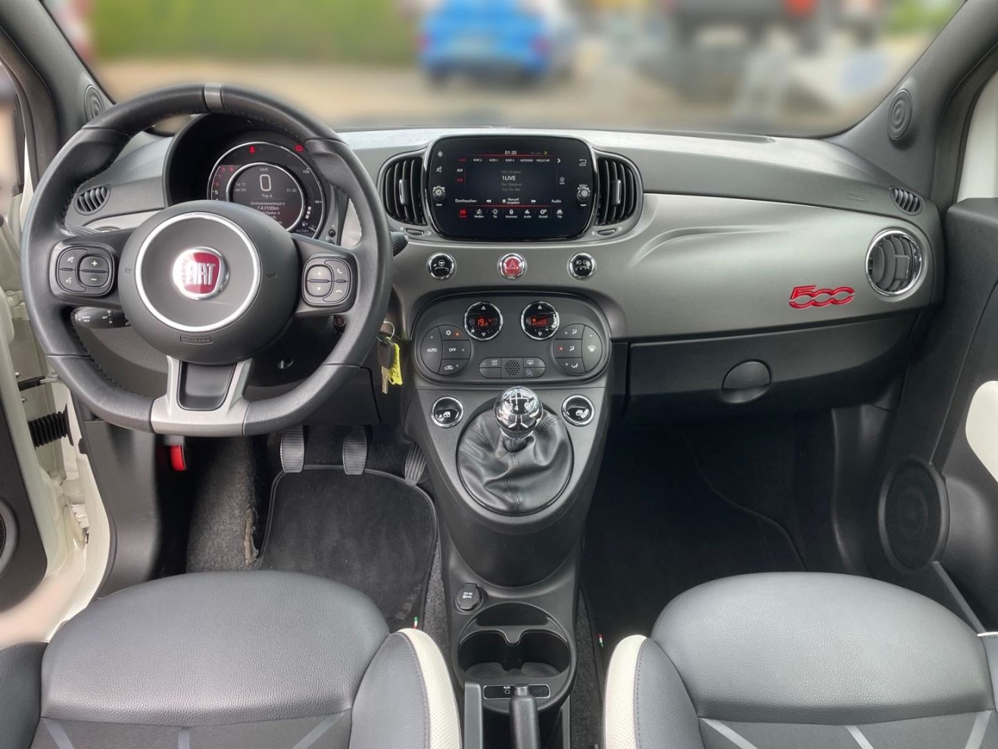 Fahrzeugabbildung Fiat 500 1.2 Cabrio Allwetterreifen Apple CarPlay Par