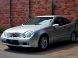 Mercedes-Benz C 200 C Sportcoupe Leder SHZ Klima PDC - gebrauchte Mercedes-Benz C-Klasse aus dem Jahr 2003