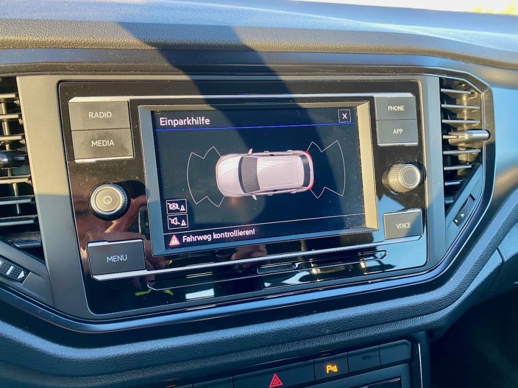 Fahrzeugabbildung Volkswagen T-Roc 1.0 TSI OPF AAC SHZ CARPLAY PDC ALU