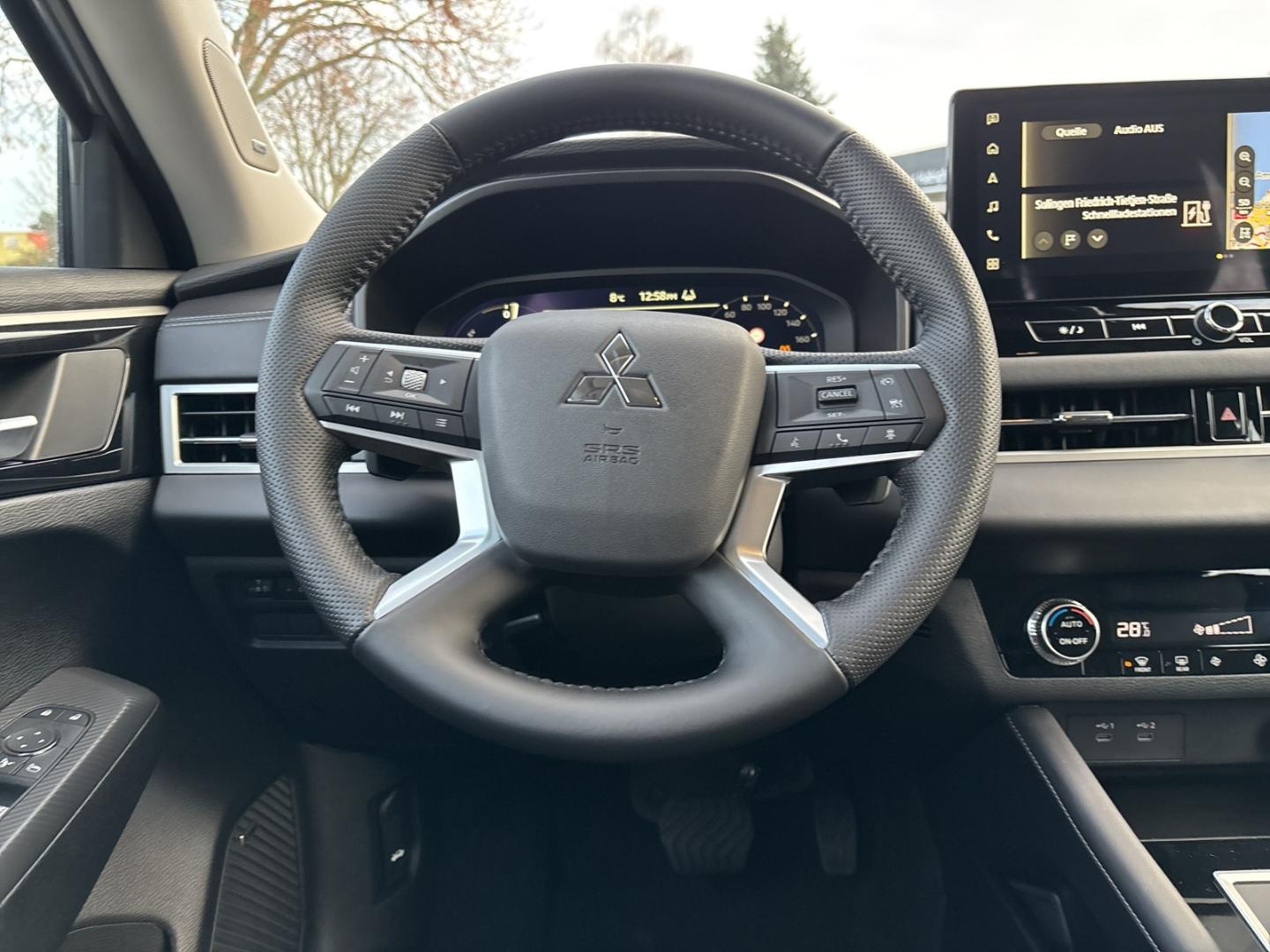 Mitsubishi Outlander Plug-in Hybrid BASIS 2,4l Navi  360 Ka