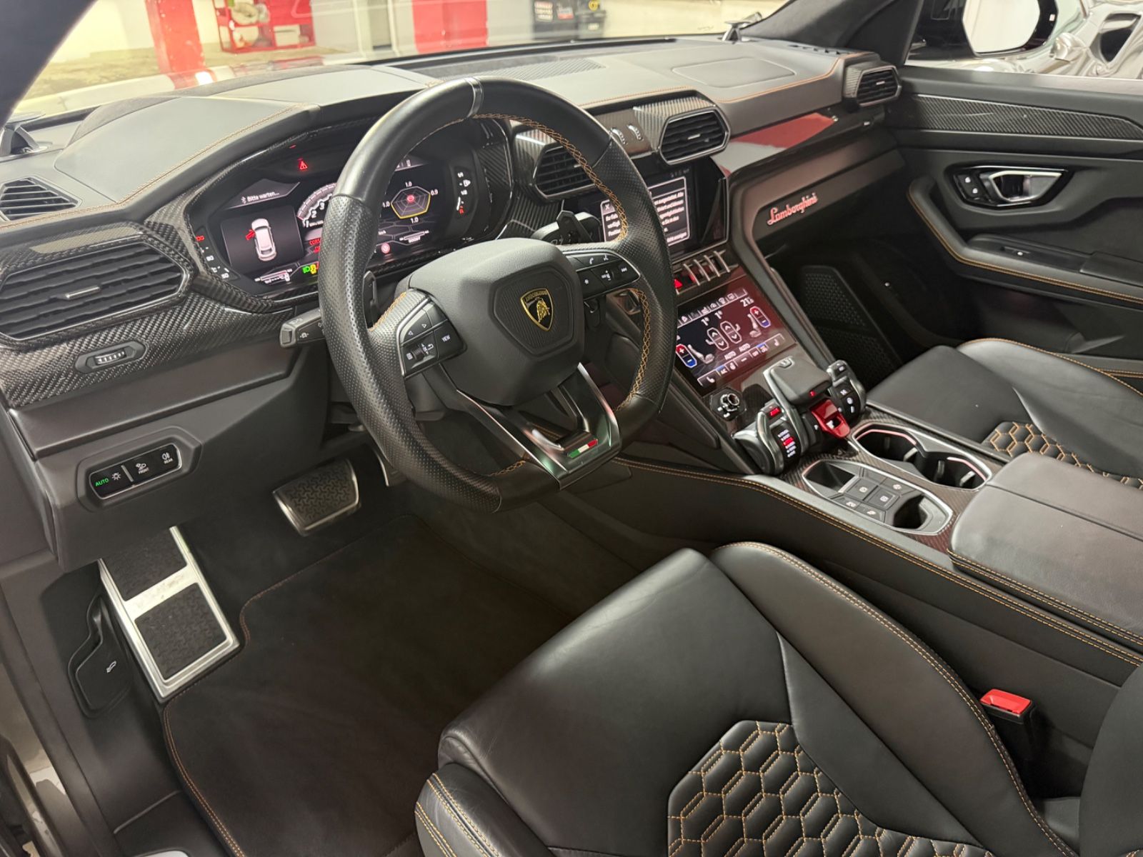 Lamborghini Urus 4.0 V8 Carbon*Pano*B&O*23*360Kamera* foto 6