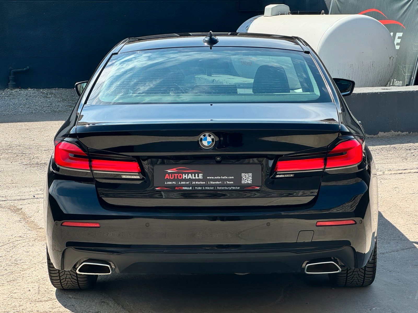 Fahrzeugabbildung BMW 540i Aut. Leder HuD Adap. LED CAM ACC H&K AHK